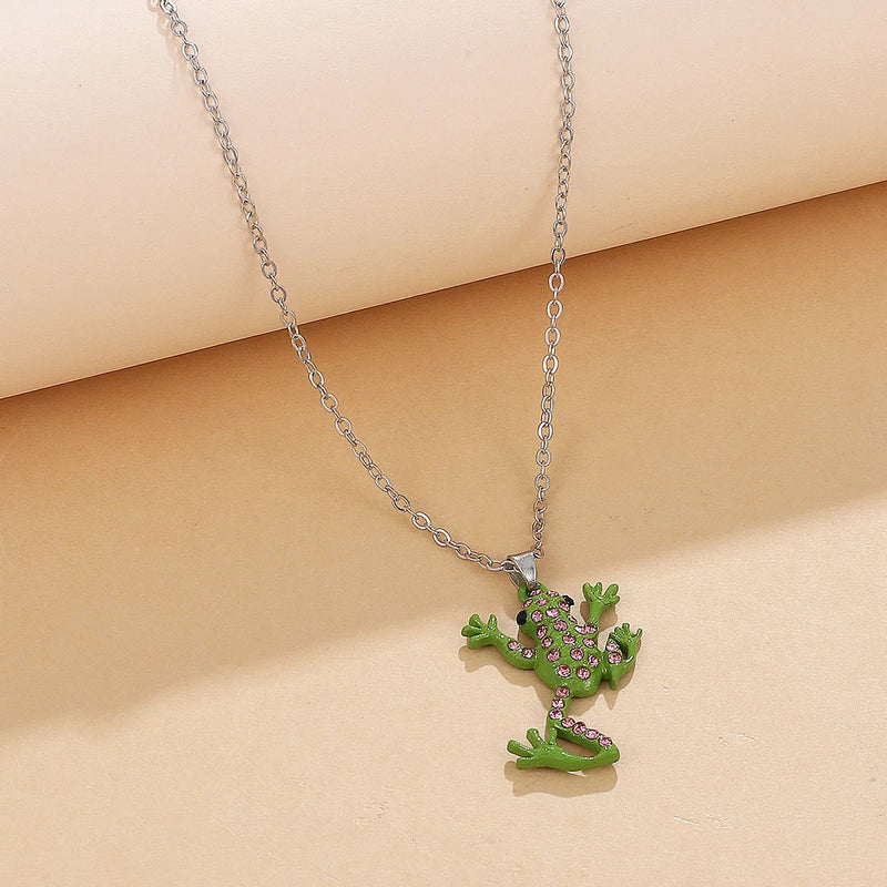 the FROG PRINCE - Fashion Boho Necklace Cute Frog Green Rhinestone Charm Necklaces for Women, Animal Pendants  Clavicle Chain Jewelry