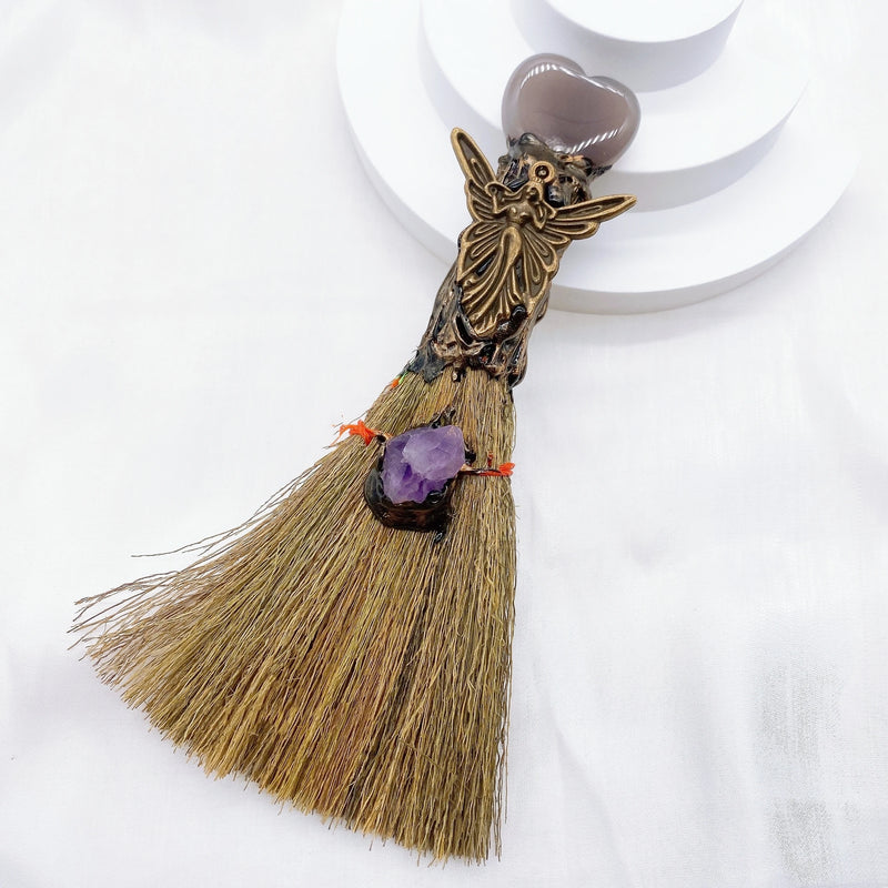 the WITCHES BROOM - Natural Amethyst Crystal Quartz Gem Love Heart Magic Broom Crafts Reiki Healing Witch Home Garden Decor Christmas Gift