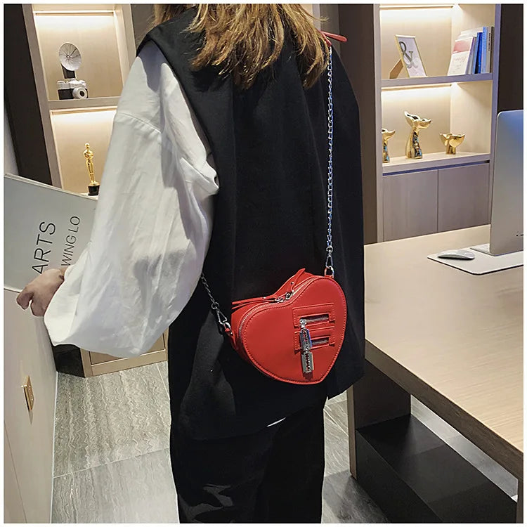 the GOTHIC HEART - Gothic Heart Blade Zipper Chain Crossbody Bags for Women/Girl, Casual Shoulder Purses Handbags