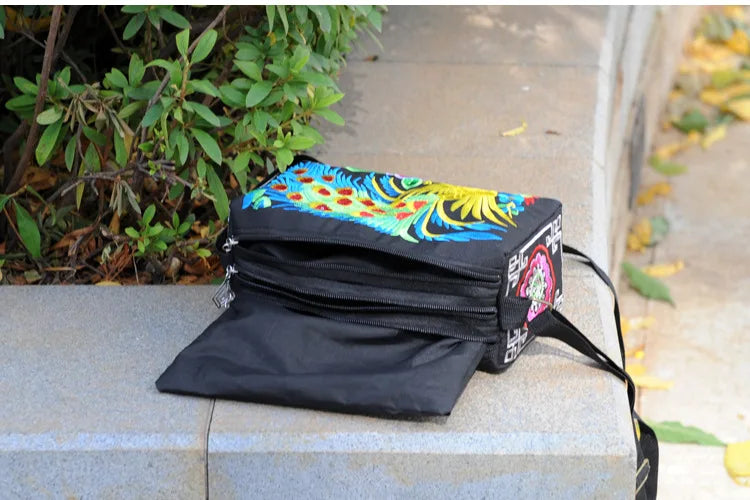 the CARPET BAG - New Vintage Women Handbag, Vintage Tote Messenger, Hippie Ethnic Shoulder Bag Embroidery Boho