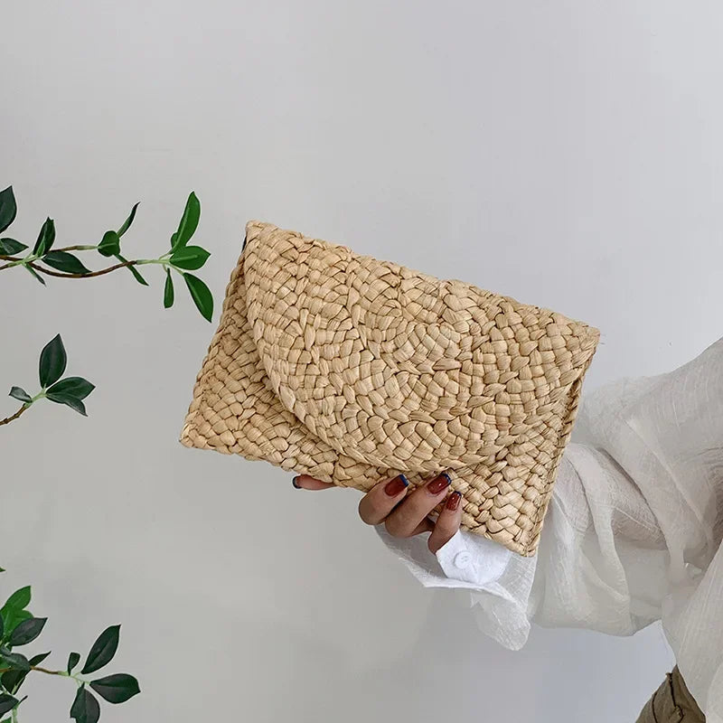 the LETTER BAG - Fashionable Corn Husk Straw Bags, Hand-Woven Women Clutch, Envelope Handbag Long Purse for Female, Summer Beach Bag