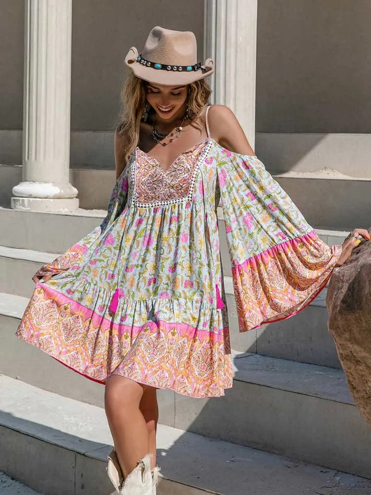 Boho Inspired floral print rayon mini boho dress for women off shoulder V-neck half sleeve bohemian boho beach summer dress 2023