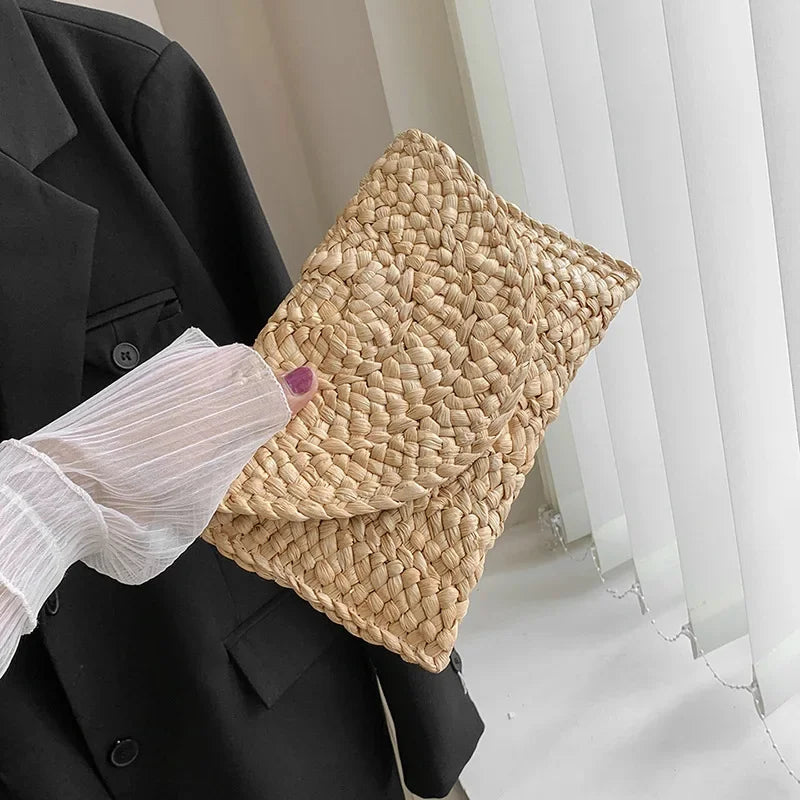 the LETTER BAG - Fashionable Corn Husk Straw Bags, Hand-Woven Women Clutch, Envelope Handbag Long Purse for Female, Summer Beach Bag