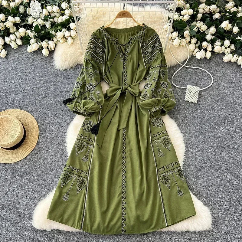 Bohemian Retro Ethnic Style Dress Women's Spring Autumn Embroidered Lace Up Lantern Sleeves Waist Cinching Long Dress A155