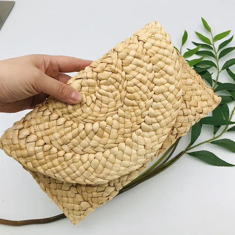 the LETTER BAG - Fashionable Corn Husk Straw Bags, Hand-Woven Women Clutch, Envelope Handbag Long Purse for Female, Summer Beach Bag