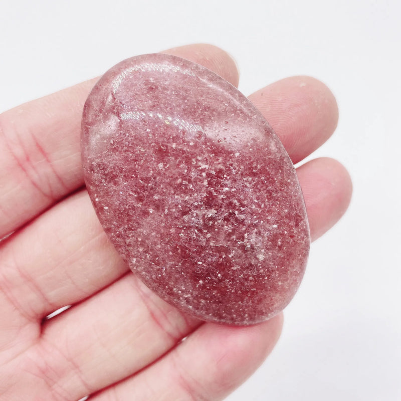 1pc Natural Strawberry Quartz Energy Reiki stone palm elliptic decoration Crystal Quartz Healing High Quality Gemstone For Gifts