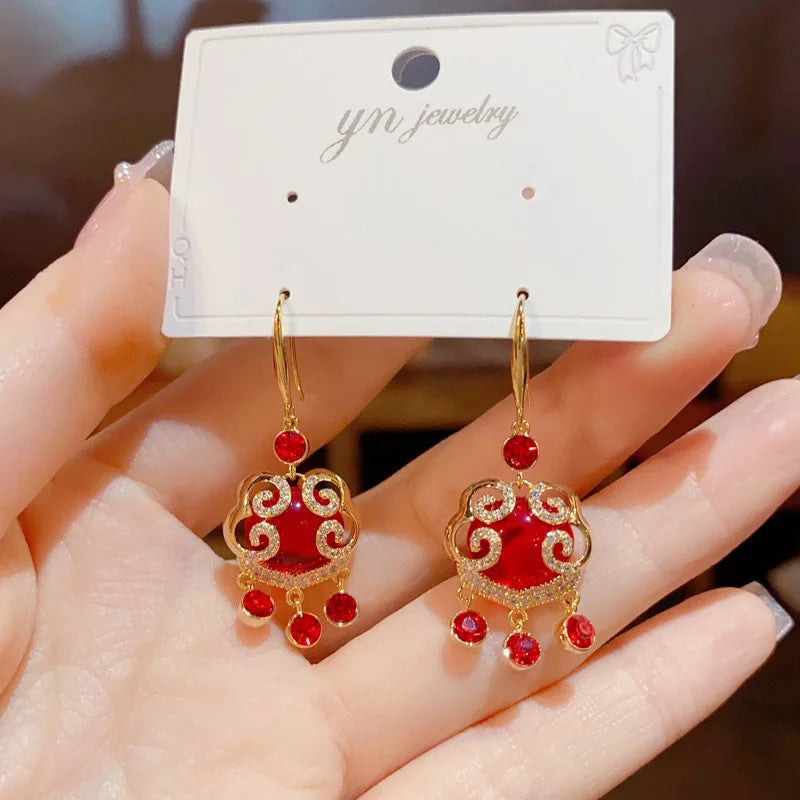 the CHINESE NEW YEAR - Chinese Style Red Life Luck Festive Metal Tassel Earrings for Women, Fashion Design Eardrop Party Jewelry Gift Accessories