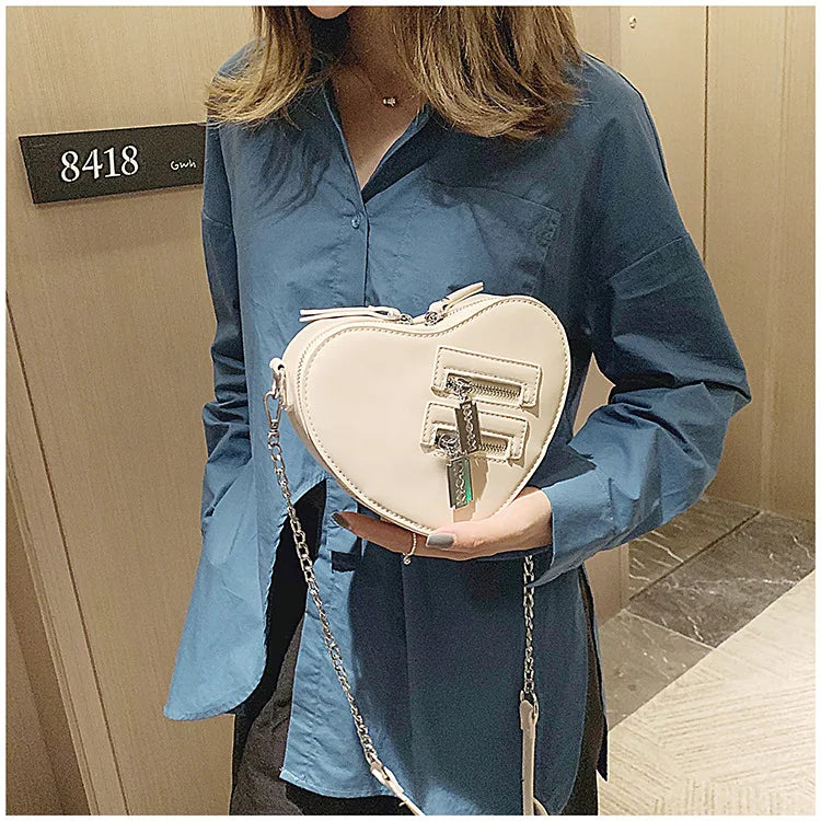 the GOTHIC HEART - Gothic Heart Blade Zipper Chain Crossbody Bags for Women/Girl, Casual Shoulder Purses Handbags