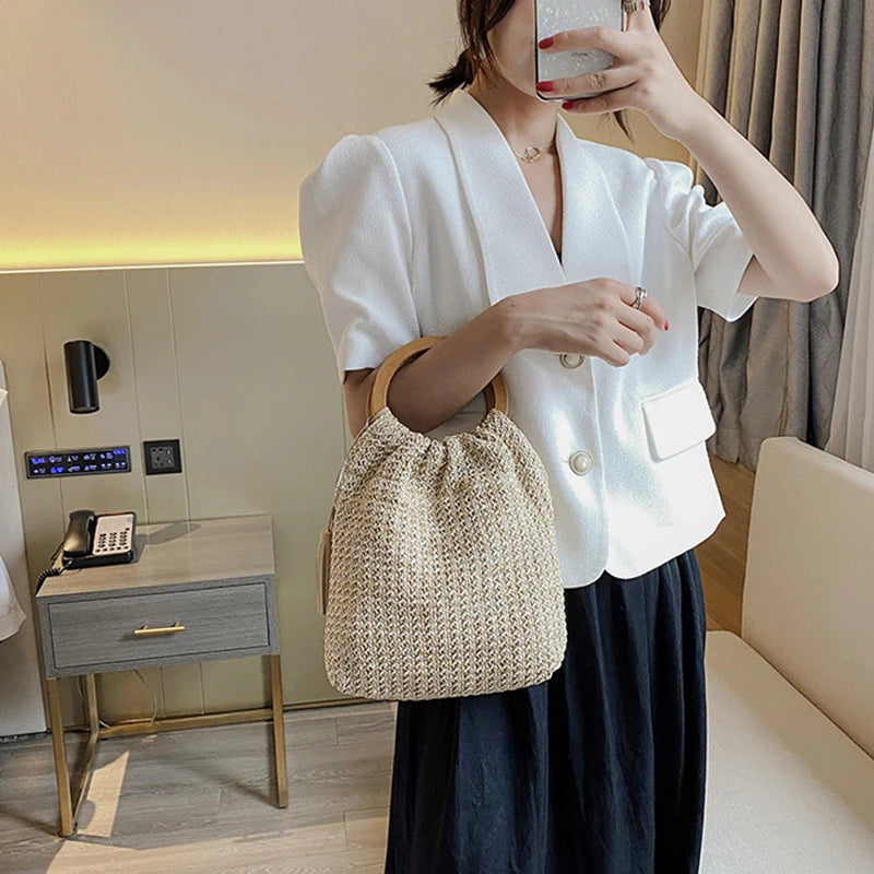 the WOVEN BAG - Straw Bag Rattan Woven Round Tassel Handbag for Women, Large Capacity Shoulder Tote Purse, Ladies Holiday Wood Handle Shopping Bag