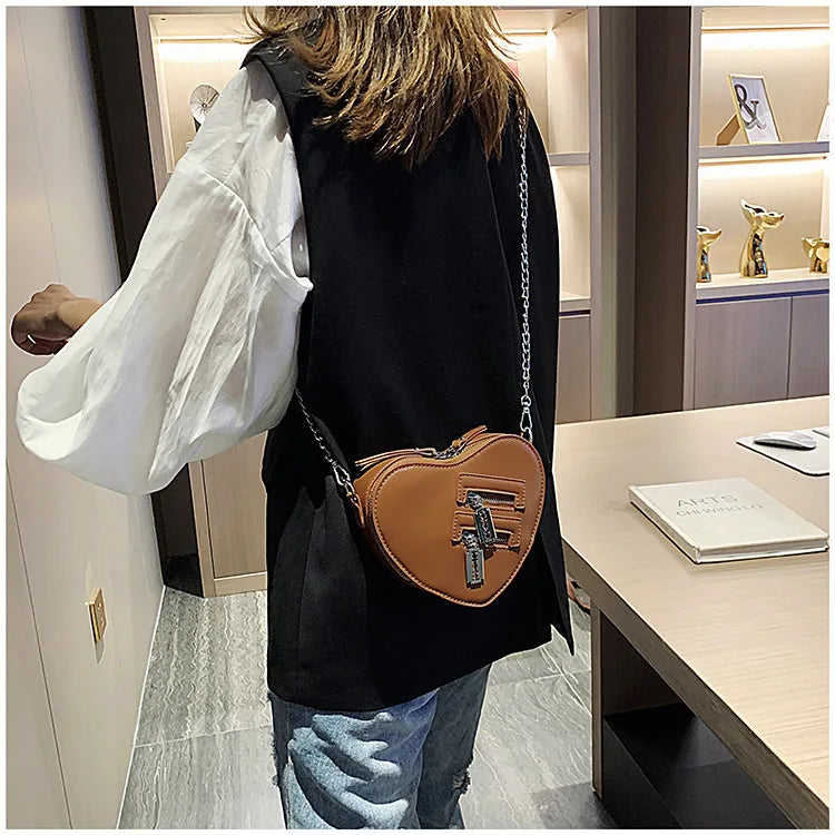 the GOTHIC HEART - Gothic Heart Blade Zipper Chain Crossbody Bags for Women/Girl, Casual Shoulder Purses Handbags