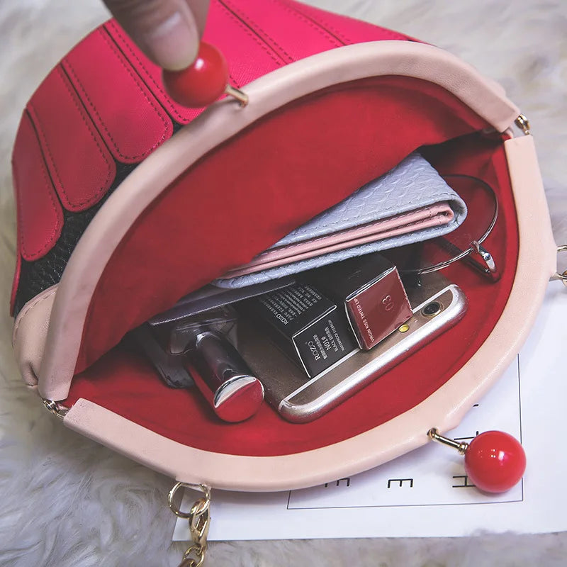 the CUPCAKE - Fashion Cakes Diamond Party Casual Purse, Ladies Chain Shoulder Bag, Handbag Crossbody Mini Messenger Bag
