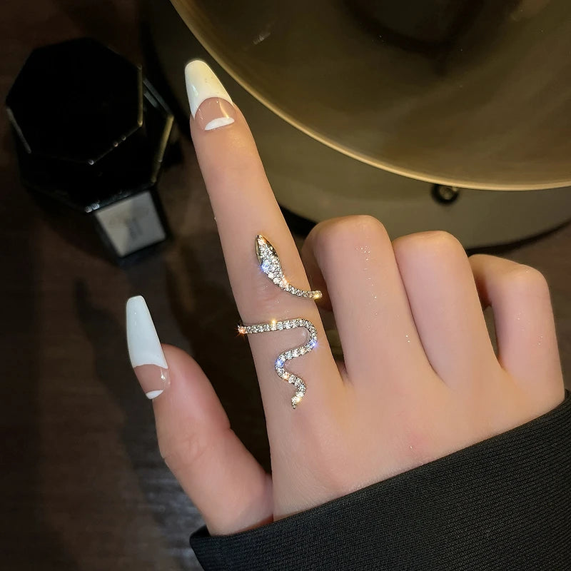 Fashion Sliver Color Cubic Zirconia Snake Ring for Women Open Adjustable CZ Finger Rings Party Wedding Statement Jewelry Bijoux