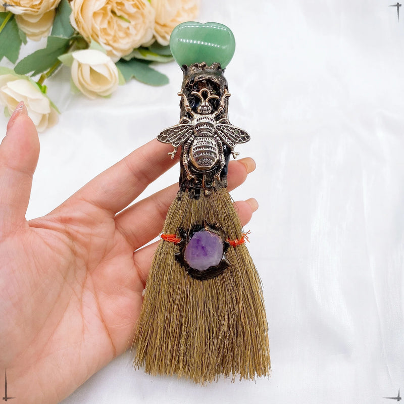 the WITCHES BROOM - Natural Amethyst Crystal Quartz Gem Love Heart Magic Broom Crafts Reiki Healing Witch Home Garden Decor Christmas Gift