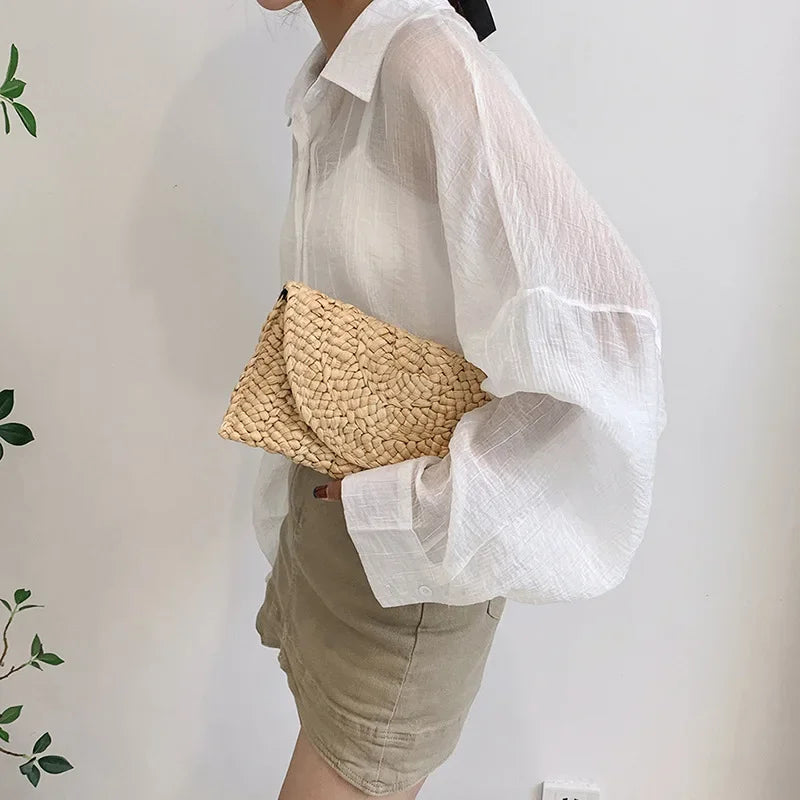 the LETTER BAG - Fashionable Corn Husk Straw Bags, Hand-Woven Women Clutch, Envelope Handbag Long Purse for Female, Summer Beach Bag