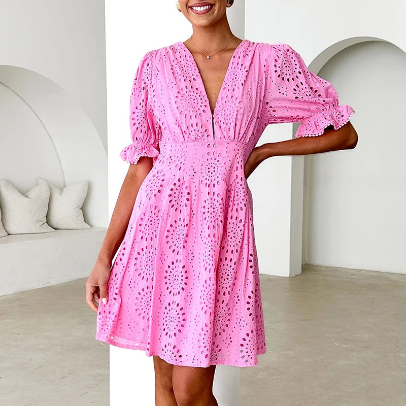 Sexy V Neck Short Sleeve Beach Dresses Summer Holiday Loose Pleated A-line Dresses Ladies Fashion Lace Hollow Solid Color Dress