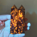 the LAVA STONE - 8-9cm Natural Yooper Lite Tower Crystal Flame stone Wand Point, Spiritual Witchcraft Fluorescent Dodalite Energy Healing Home Decor