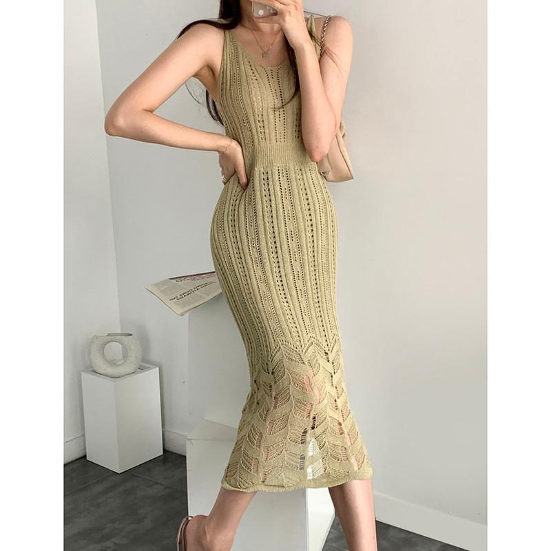 the SWEETHEART - Thin Knitted Spaghetti Strap Dress